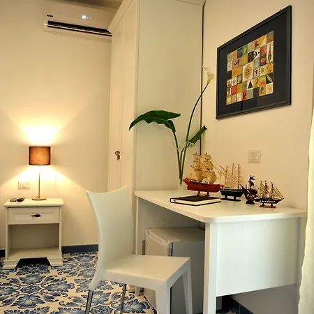 Il Leone Di Mare Отель 3*